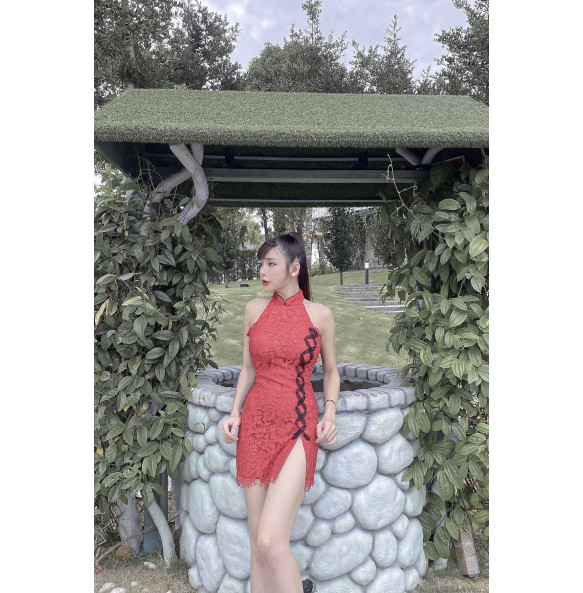 DEFARIES CHEONGSAM 